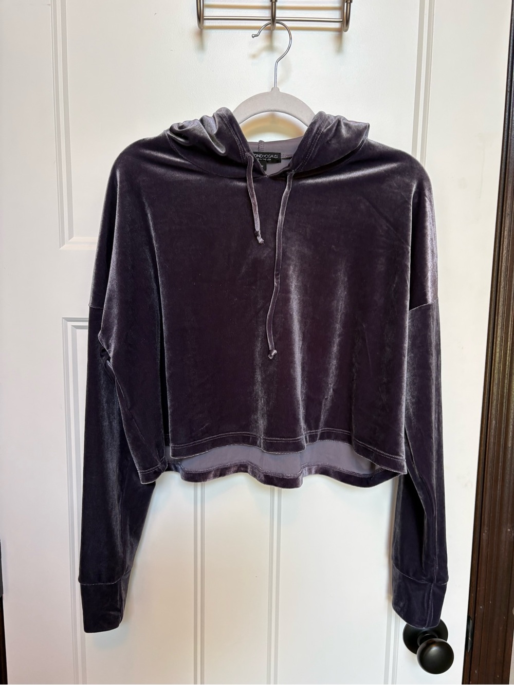 Beyond Yoga “Shine On” Velour Cropped Hoodie Purple Size Medium